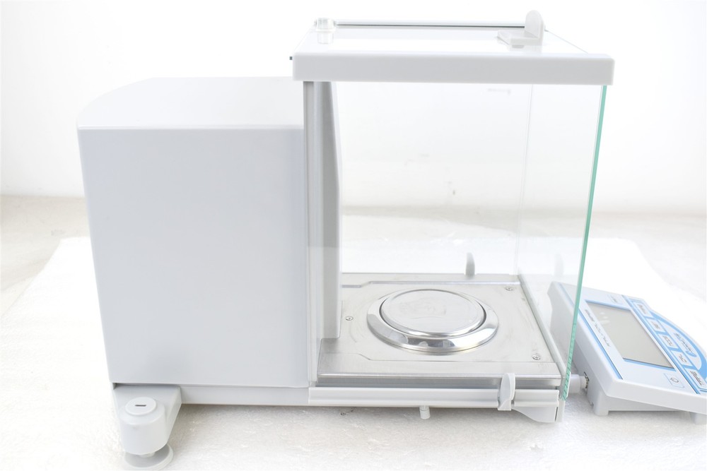 Accuris W3100A-210 Analytical Electromagnetic Balance Scale W/ LCD Panel