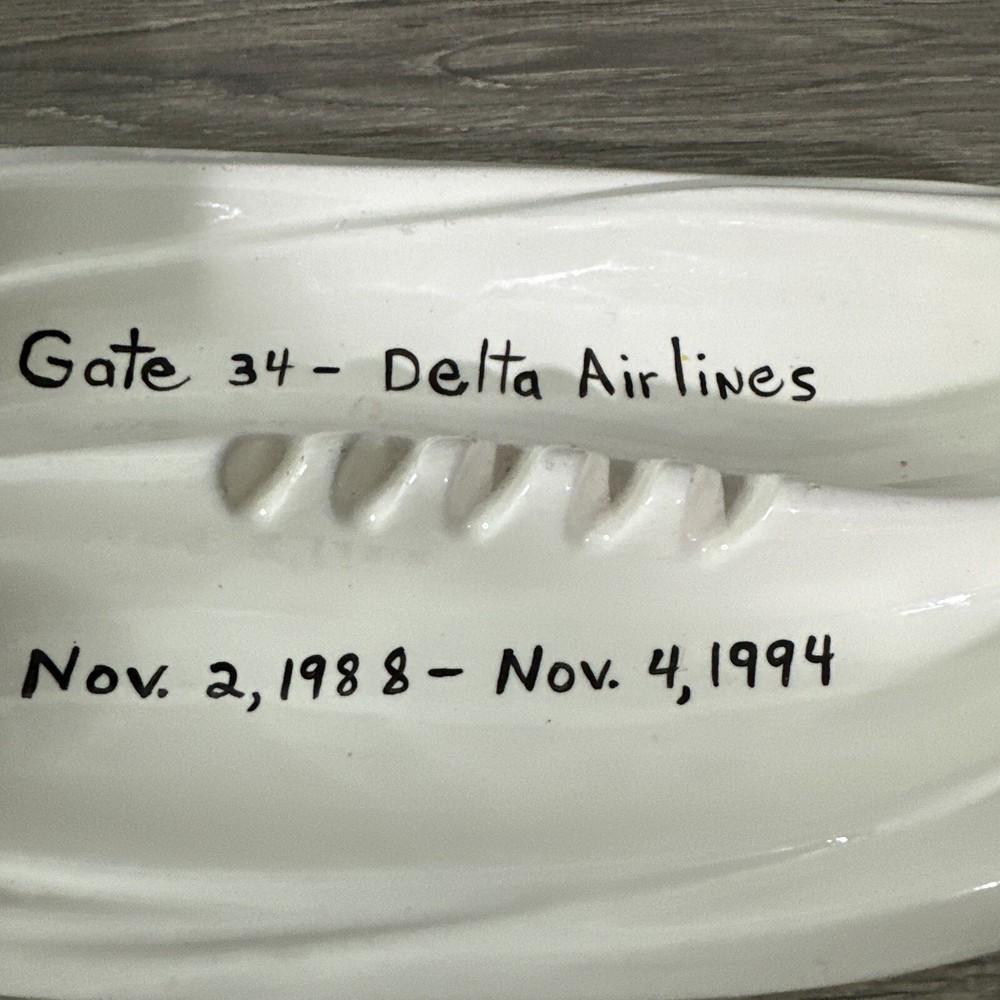 Ashtray Delta Airlines?