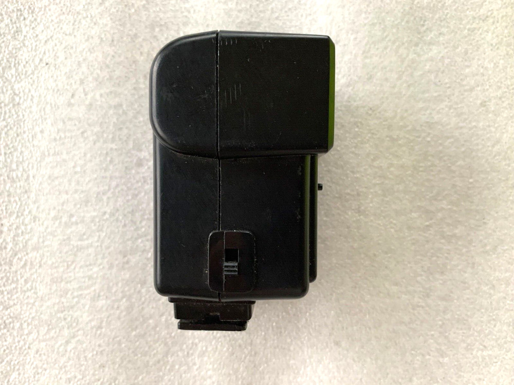Vintage Sears Auto Flash Model 330.80170 small flash-TESTED