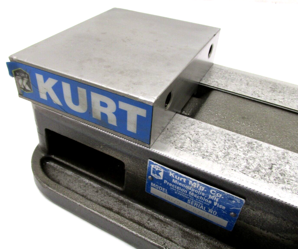 KURT ANGLOCK 6" MILLING MACHINE VISE w/ HANDLE - #D675