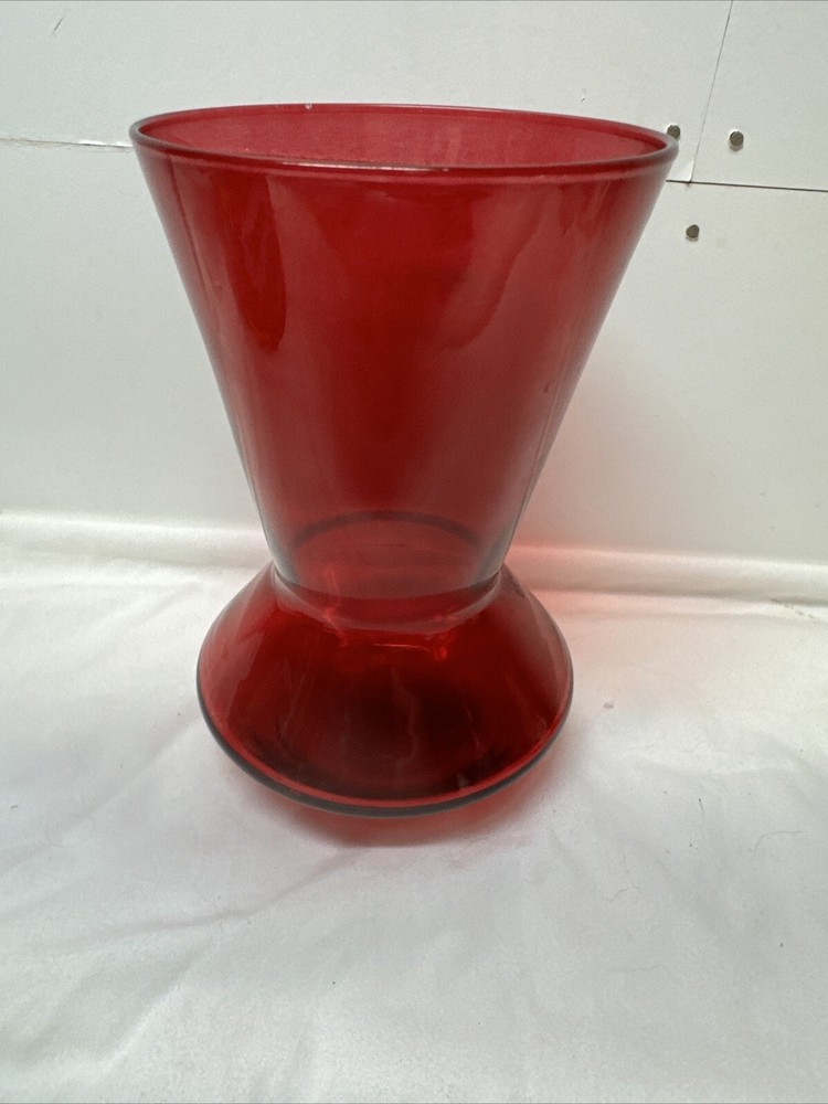 RUBY RED 6.5" GLASS VASE