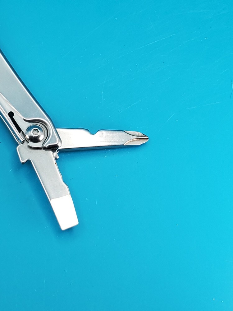 Leatherman Rev 3.8" Multi-Tool, Stainless!