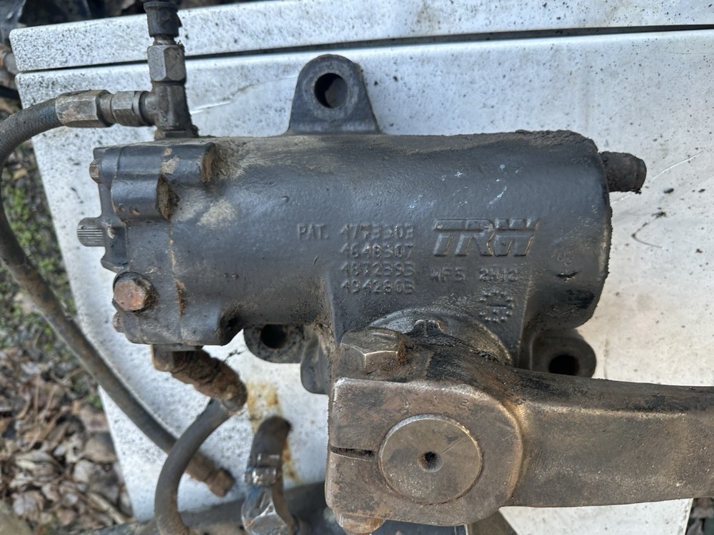 Freightliner FLD Steers Gear Box