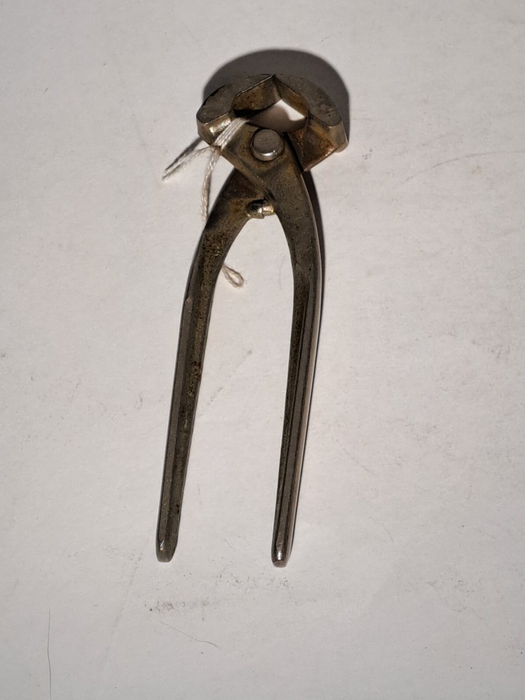 VINTAGE WIZARD H1191 NIPPERS 6"