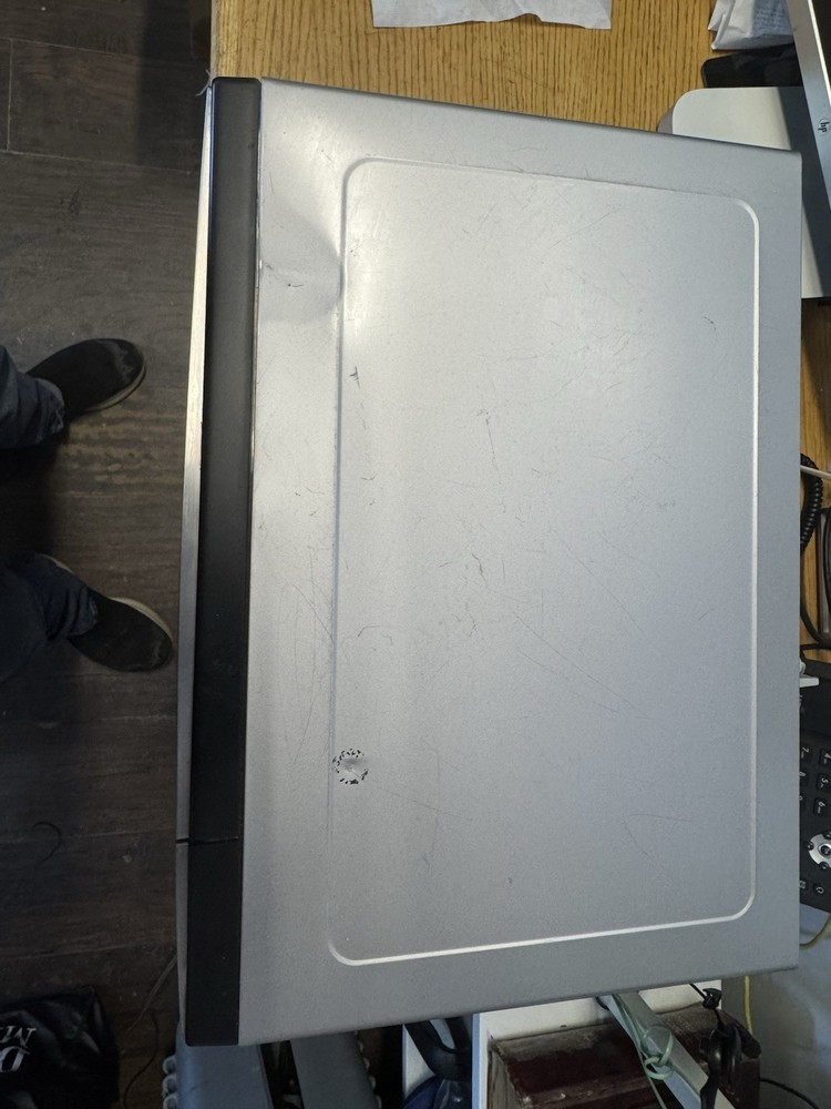 Sharp Carousel Microwave R-216LS