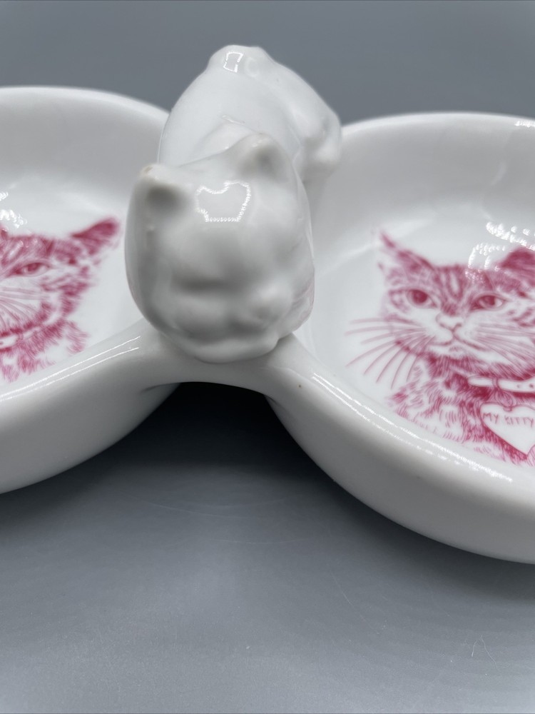 Vintage Dual Compartment Cat Dish