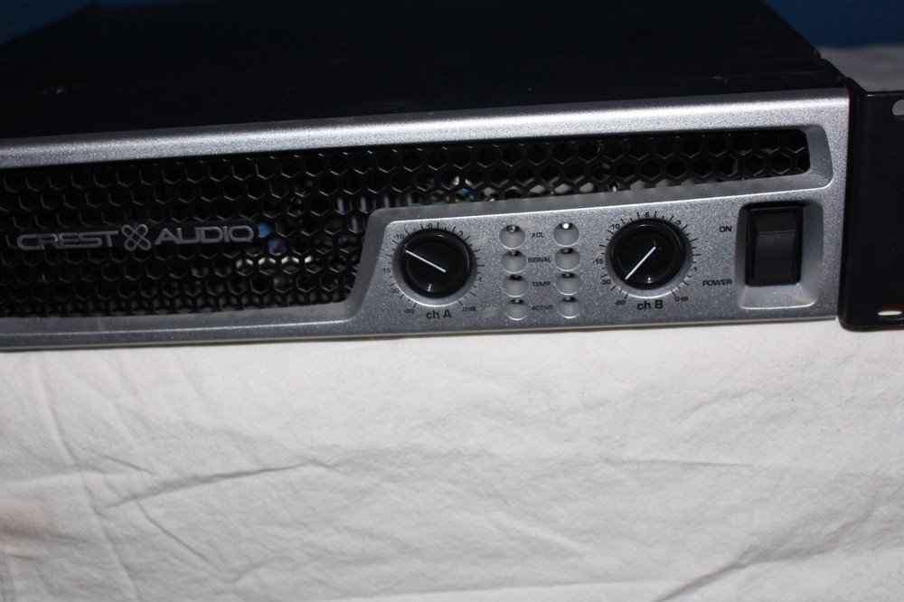 Crest Audio CC 5500 Professional Power Amplifier
