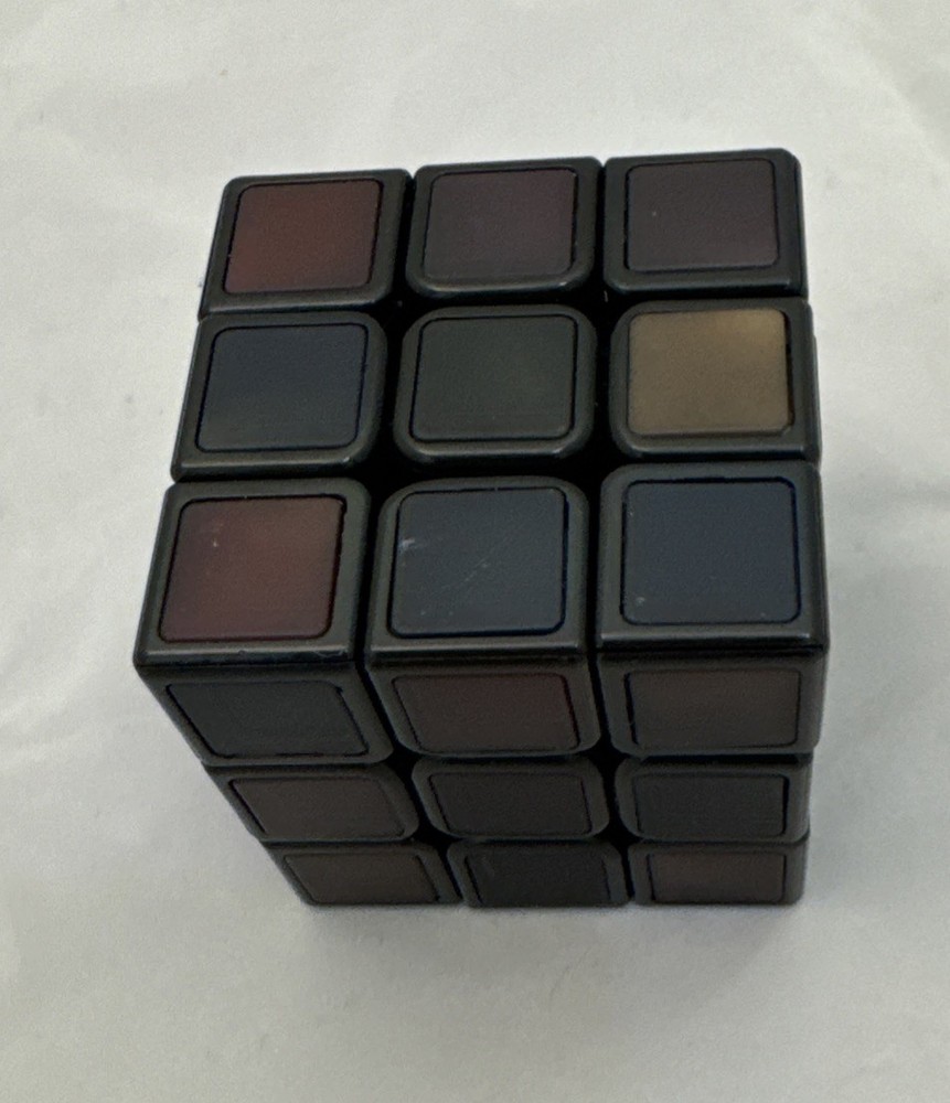 Rubik’s Cube, Phantom, 3x3 Cube Advanced Color-Changing Problem-Solving Teaser