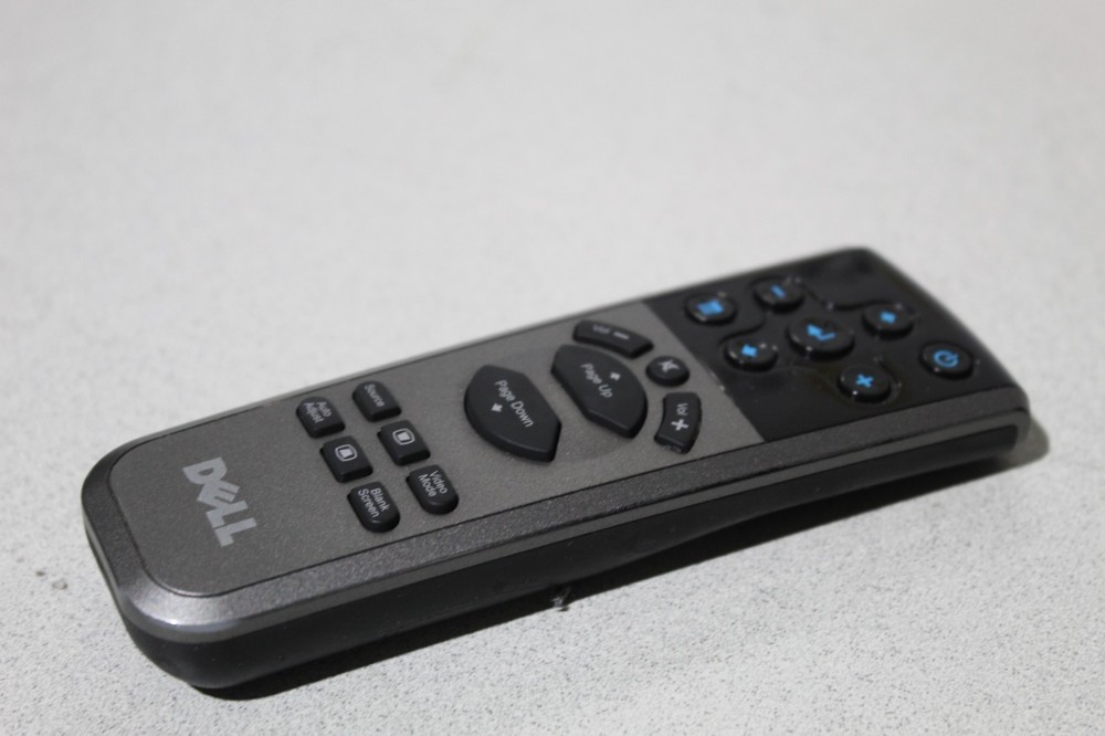 Dell 2400MP Projector With Case And Remote Tested Works