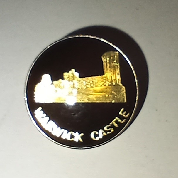 Vtg Warwick Castle England Pin!