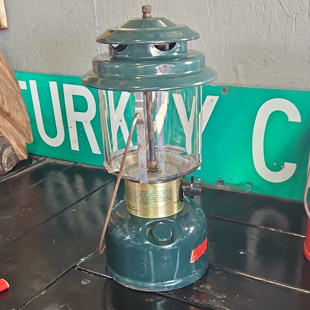 Coleman CLX Lantern Model 290