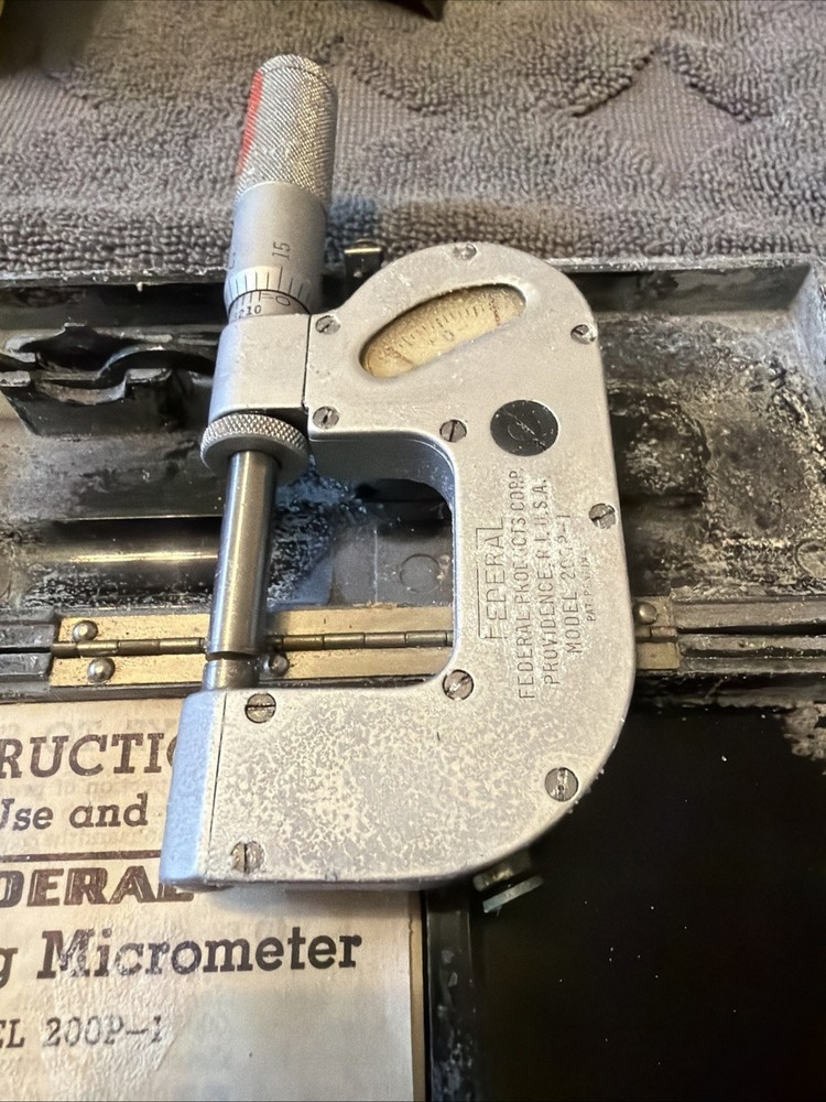 Federal 0-1” Indicating Micrometer 200P-1, 0001”