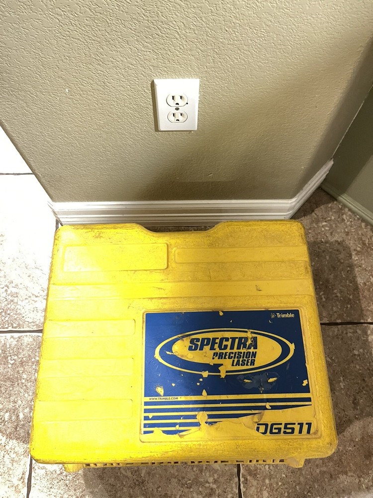 Spectra Trimble DG511 Precision Pipe Laser Kit (SHIPS NEXT DAY)