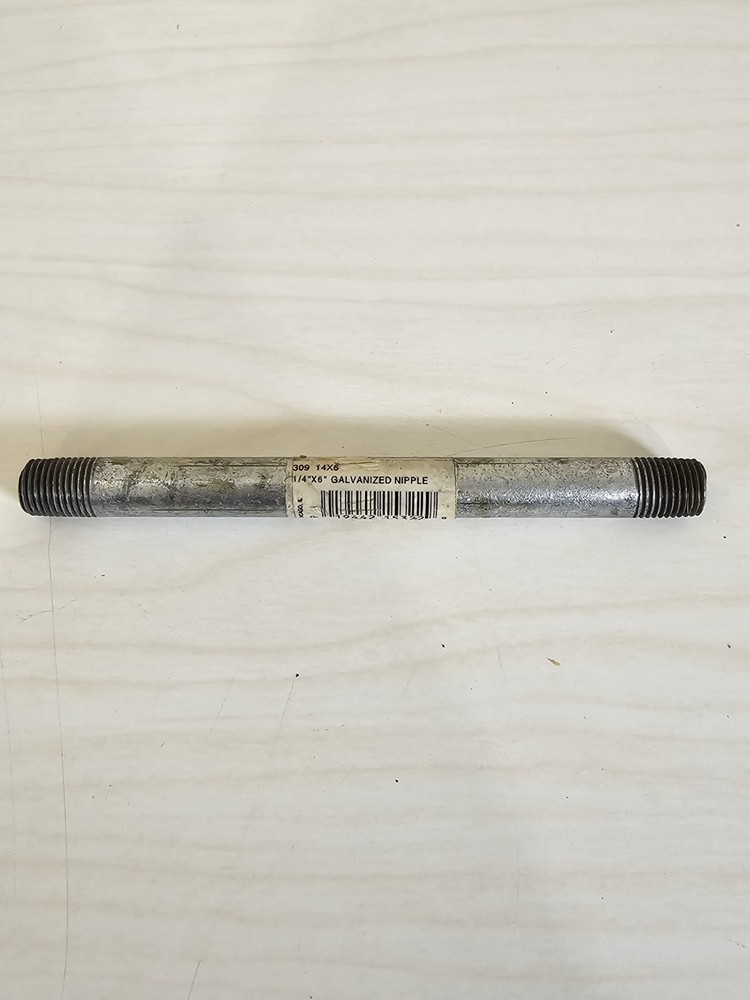 Pipe Fitting Galvanized Nipple 1/4 x 6