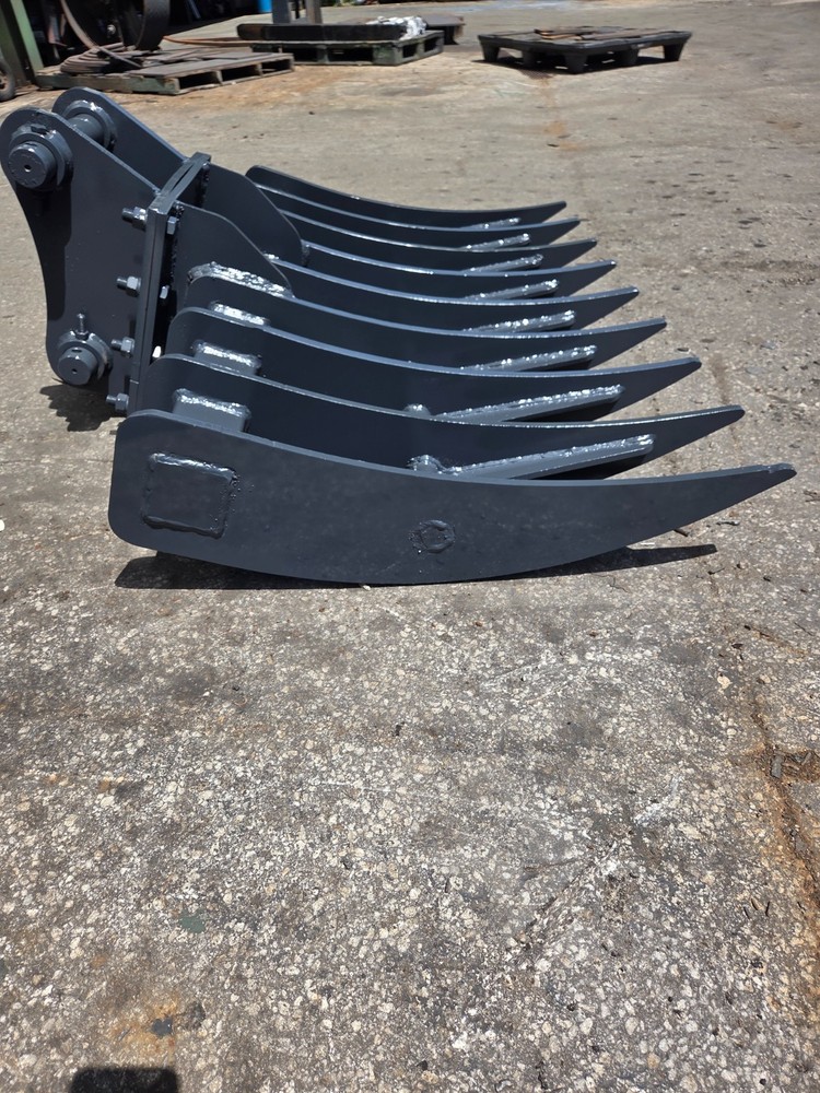 TAKEUCHI TB260 EXCAVATOR 36" RAKE
