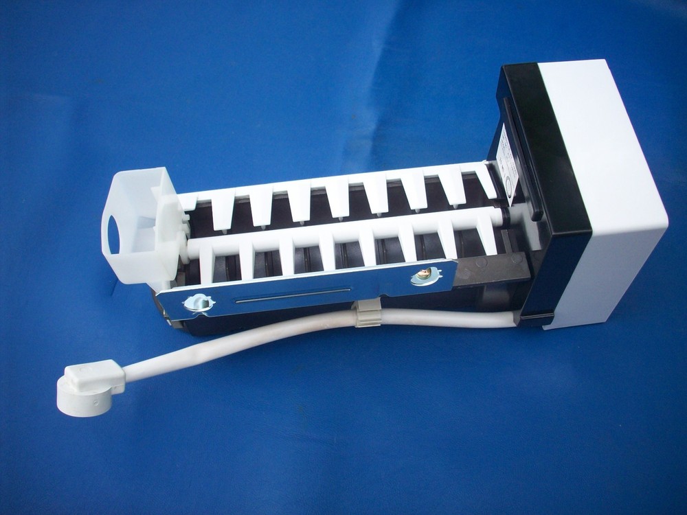 NEW OEM Icemaker GENUINE GE model JS2 Ice maker / single hanger bar 8 crescent