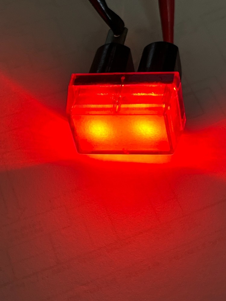 Red Panel indicator, rectangular, with 14V wedge base bulbs, 1/4" connect