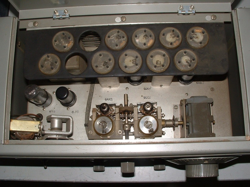 National HFS VHF Receiver