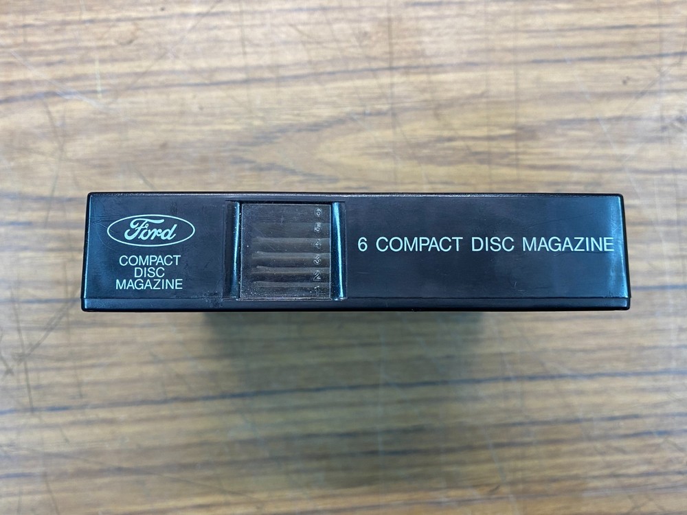 Ford Falcon AU S1 CD Player 6 Stacker Case