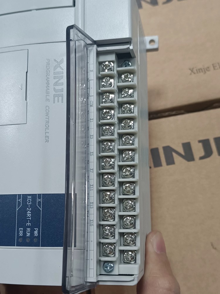 1pcs Xinje XC3-24RT-E Programmable Controller
