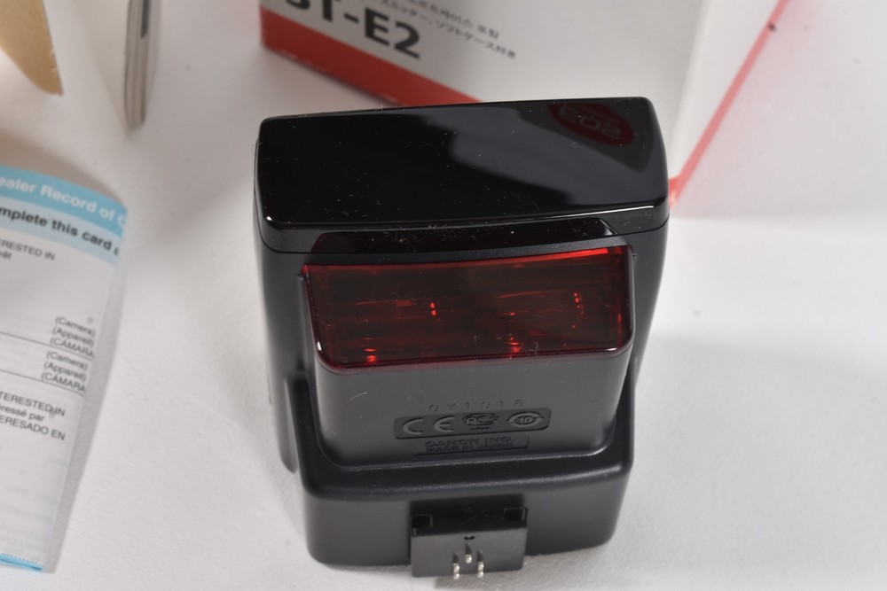 Canon ST-E2 Speedlite Transmitter (NEW OPEN BOX) w/Case