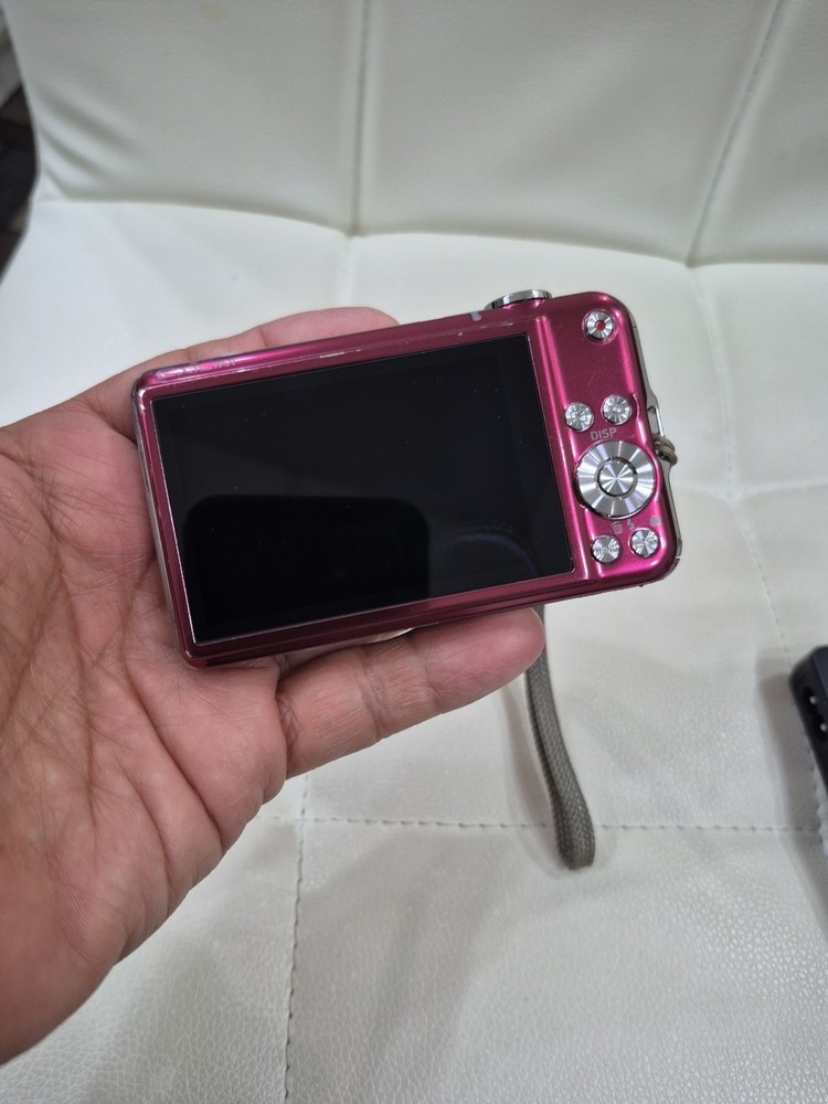 Casio Exilim EX-S10A Red Digital Camera Tested