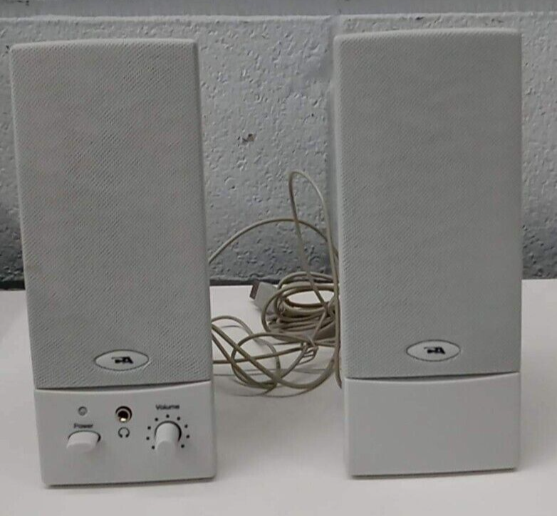 CYBER ACCOUSTICS DESKTOP COMPUTER SPEAKERS CA-15