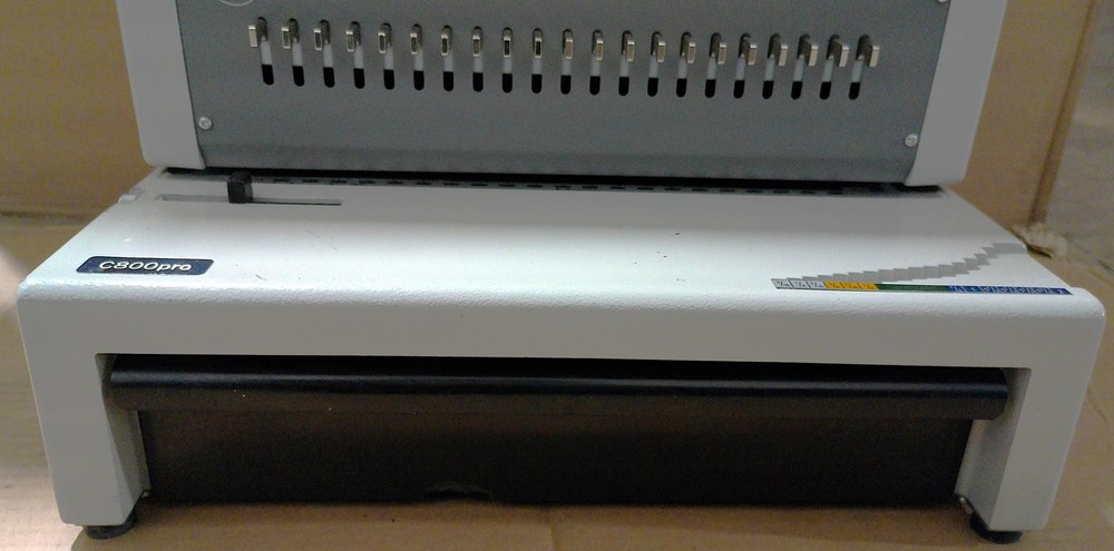 GBC COMBBIND C800PRO HEAVY- DUTY BINDING MACHINE