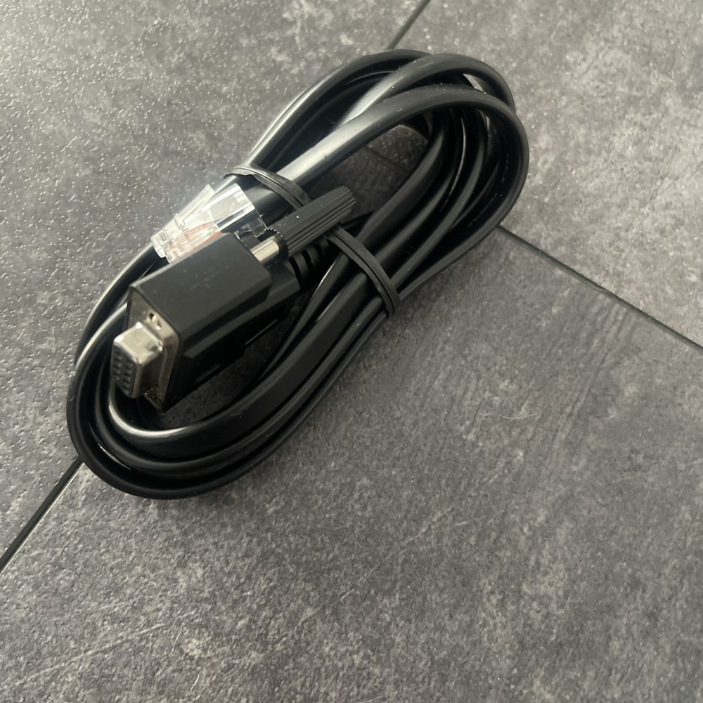 HP.    V2 Console Cable