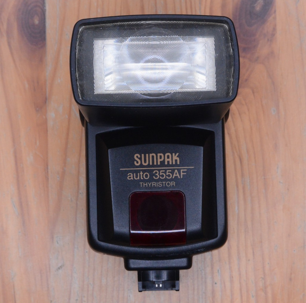 Sunpak Auto 355AF Thyristor Flash Tested