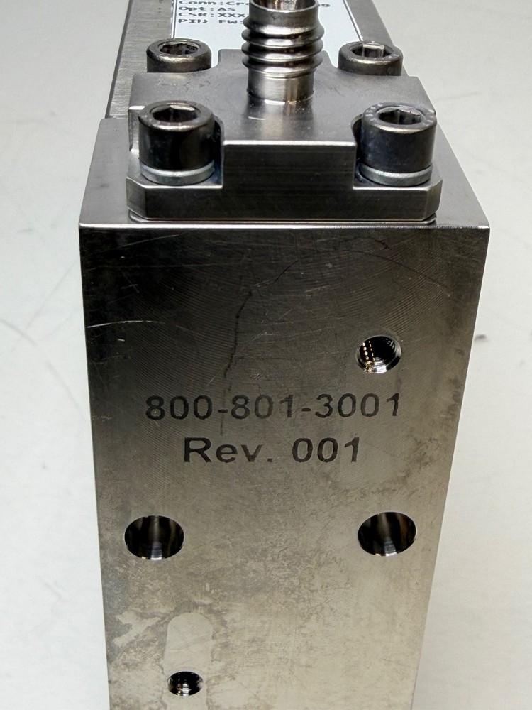 Celerity / Unit Series 7300 UFC-7301 High Performance MFC Mass Flow Controller