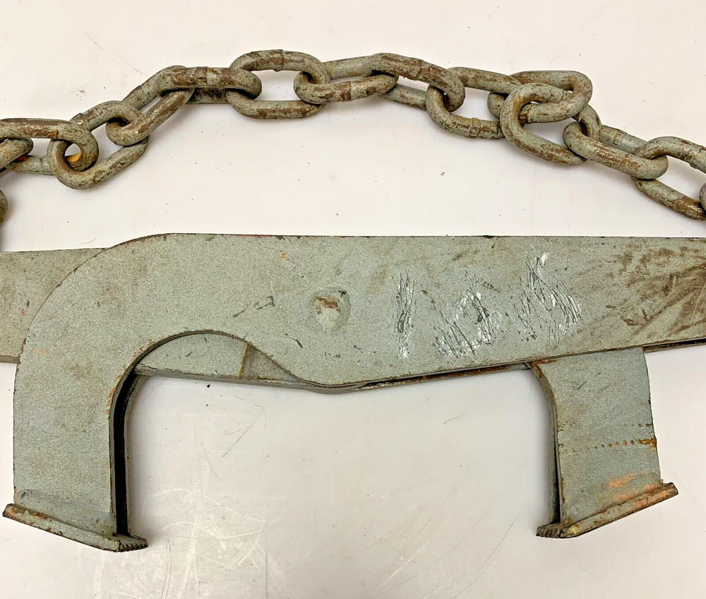 Lot Of 2 Pallet Puller