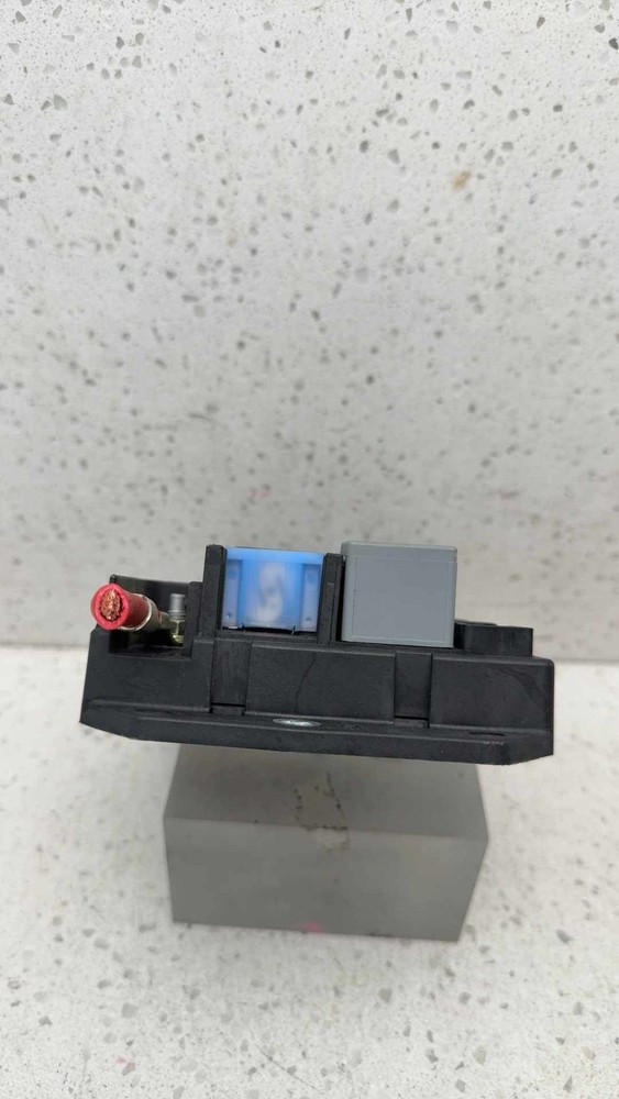 03 04 05 06 RANGE ROVER Engine Fuse Box