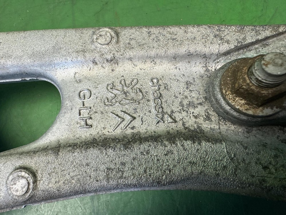 VAUXHALL COMBO E Left Front Lower Control Arm 9815014680 2017-