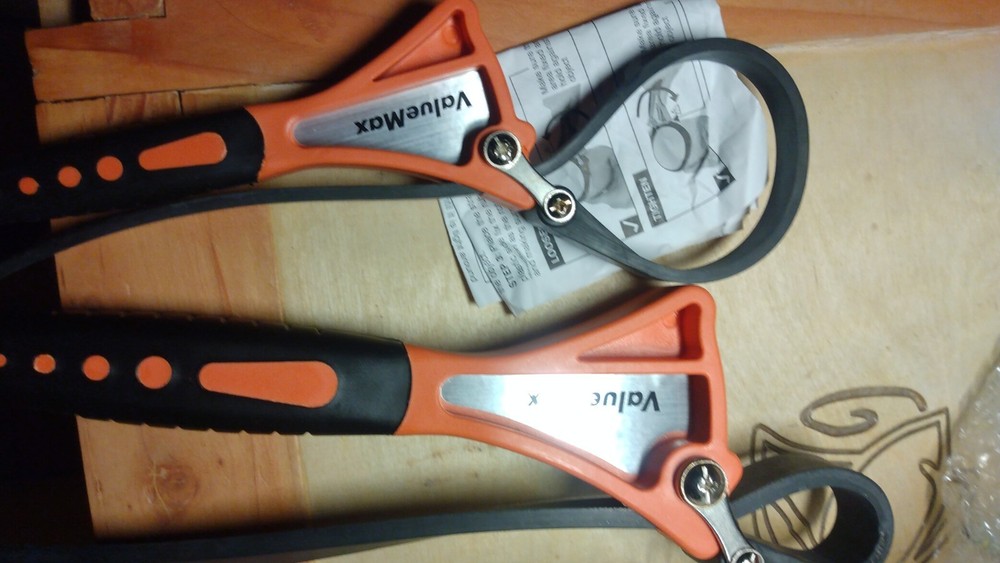 ValueMax 2PC Rubber Strap Wrench Set 4" & 6" Adjustable Straps Nylon TPR Handle