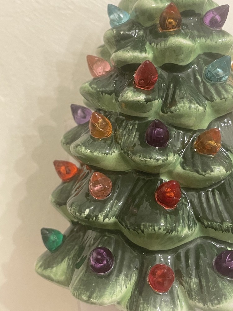CERAMIC NIGHT LIGHT CHRISTMAS TREE LIGHTS 5” PLUG IN WALL