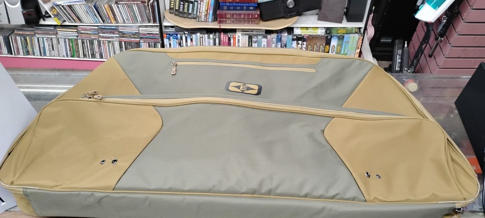EASTON COMPOUND BOW CARRYING BAG
