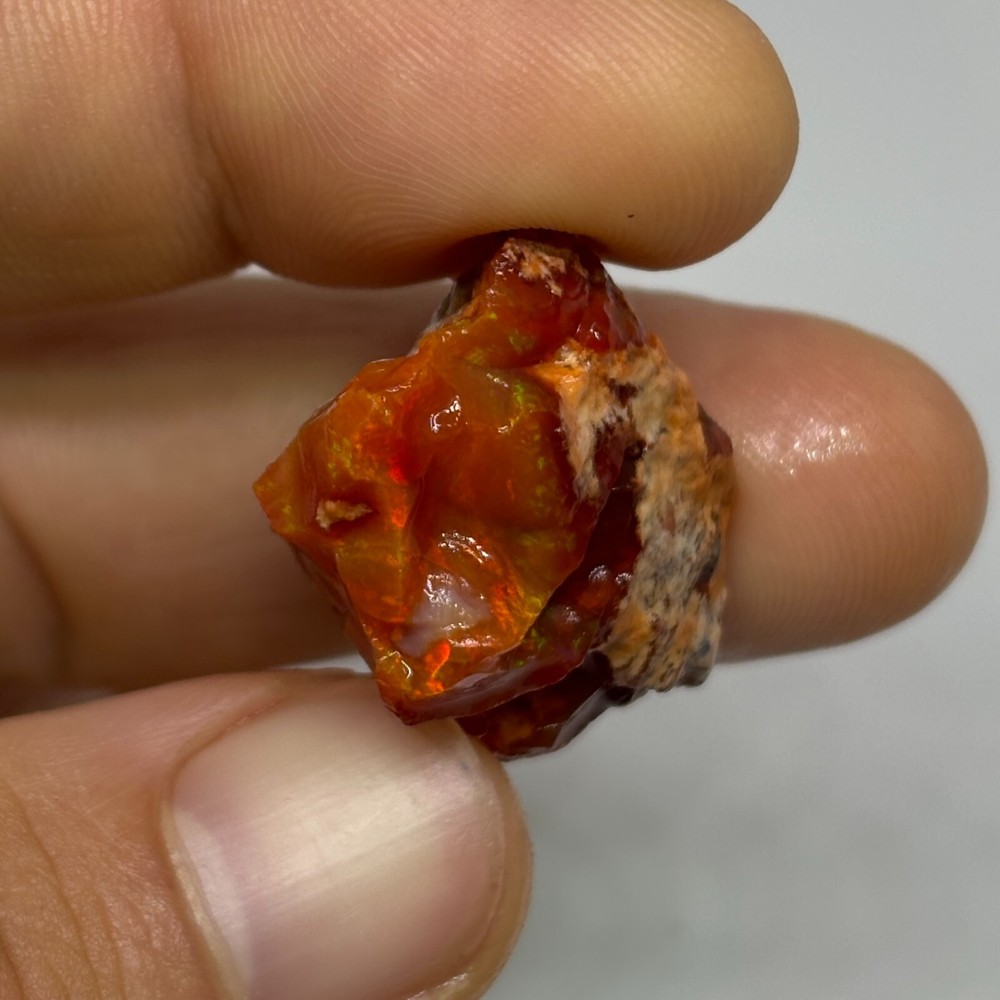 Great Color Clouded Mexican Fire Opal Stone Cutter