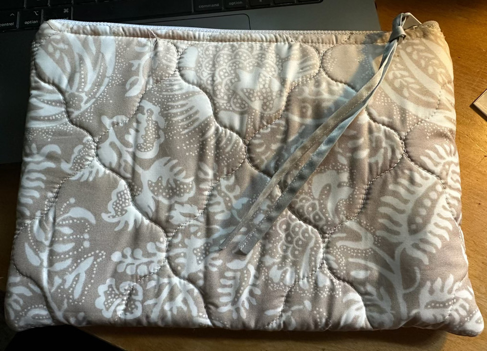 Matouk Schumacher Granada Pattern Quilted Pouch - Dune