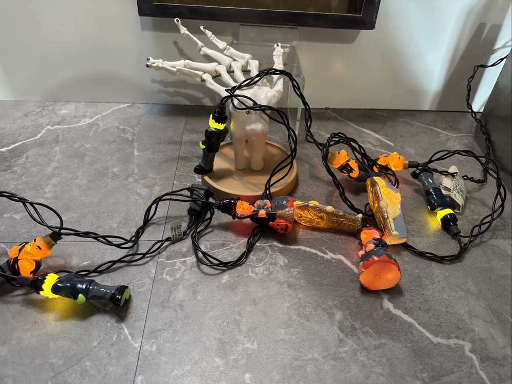 Vintage Halloween Creepy Crew String Light Set, 10 Characters TESTED