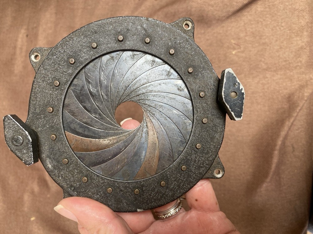 Ultra Large Iris Diaphragm for Mounting Large Format Lenses