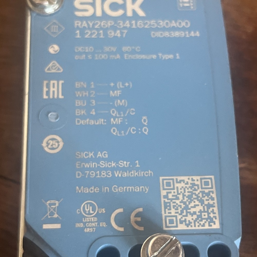 SICK Reflex Array RAY26P-34162530A00 1221947 With Mounts