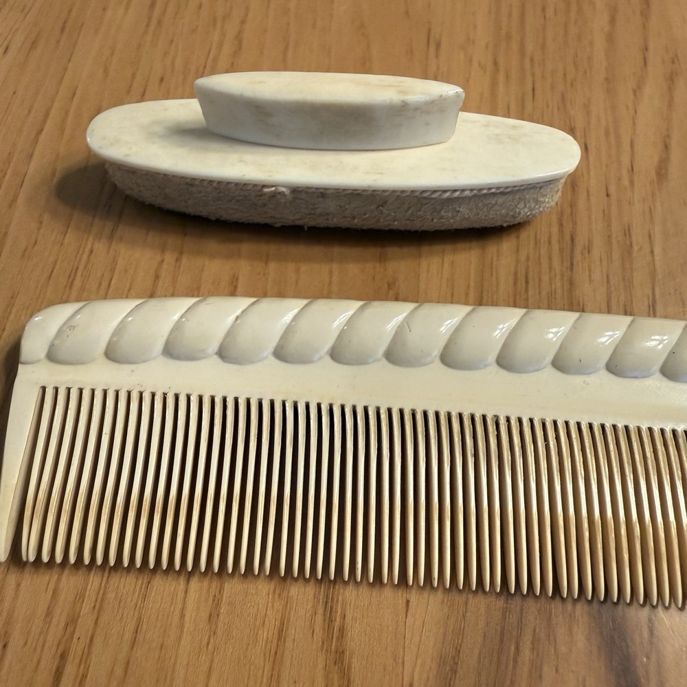 Fancy Vanity Victorian Celluloid Embossed Box with Comb Brush *READ*