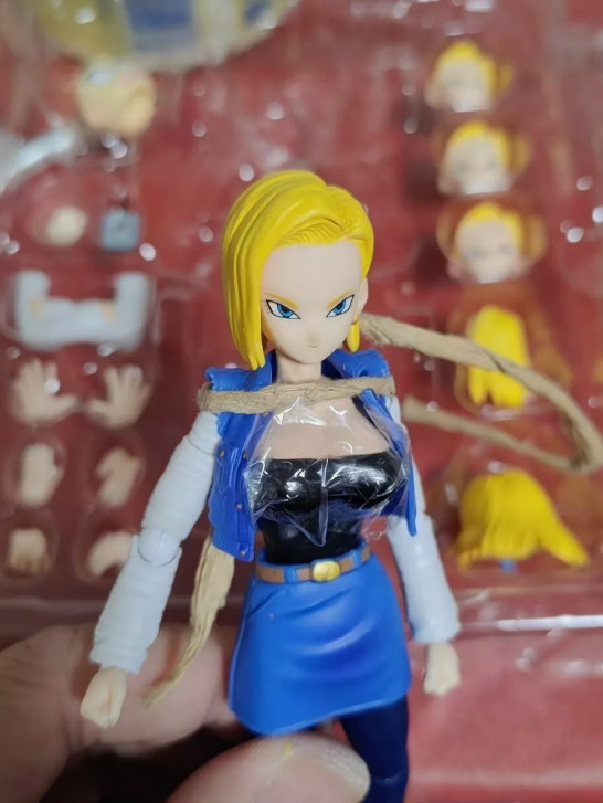 CUSTOM Android 18 1/12 shf  Breast enlargement version 1/12