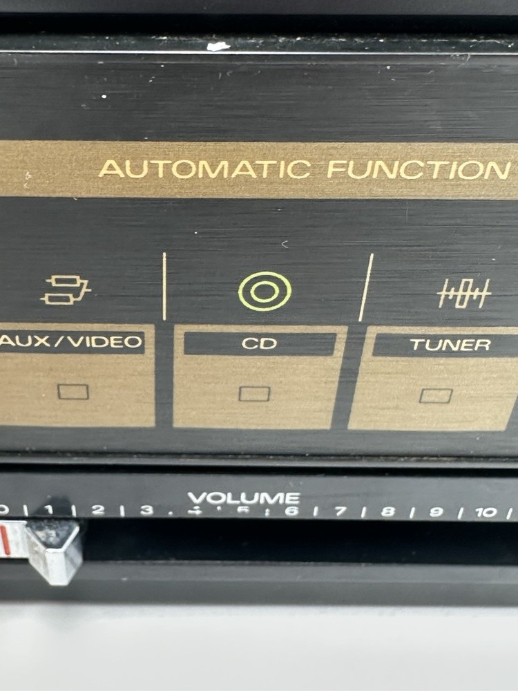 Fisher CA-275 Studio-Standard Integrated Amplifier