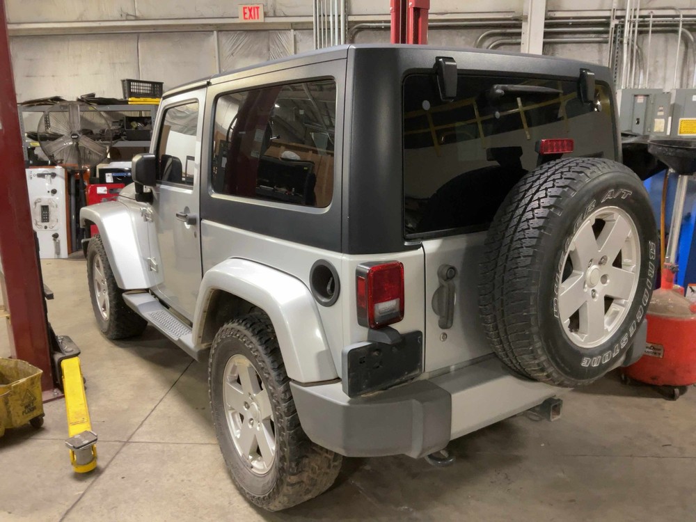 Used Windshield Frame fits: 2011 Jeep Wrangler Grade A