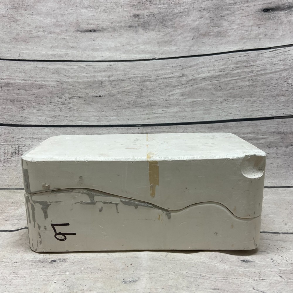 Unbranded Ceramic Casting Mold Boy Bunny With Carrots #97
