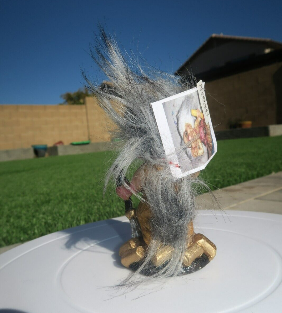 Troll Duende Barre Mala Suerte / Bad Luck Sweeping Troll