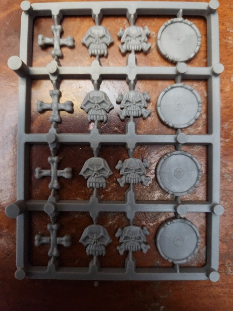 Warhammer BITS. Vampire, But Customize Other 40K WH Vehicles, Read Description