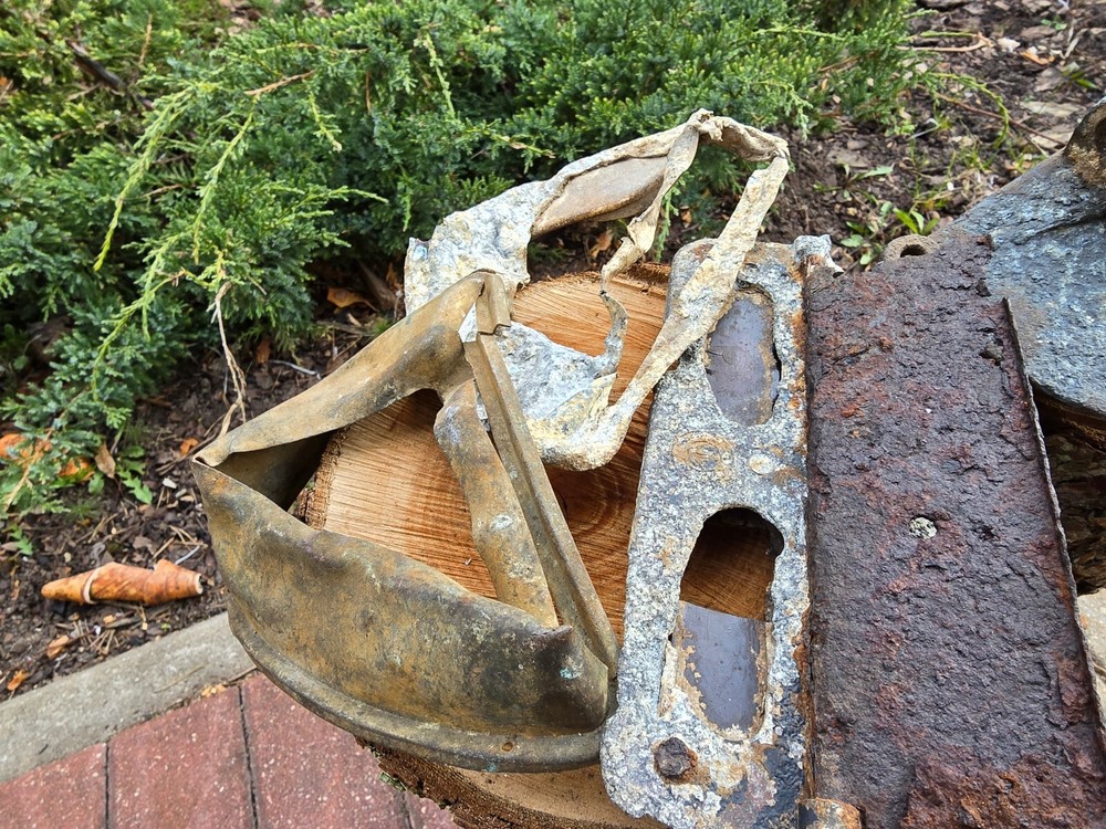 WW2 Accessories Notek from the German bunker relic.